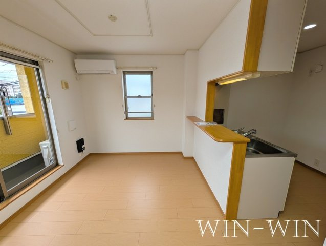 カーサフィオーレ Bの居間・リビング|イメージ（同建物内・同間取りの写真）