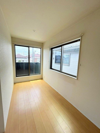 【その他】 | アトムセレクト船橋市咲が丘４丁目中古戸建て | 2階ホール　バルコニーへ直接出られます