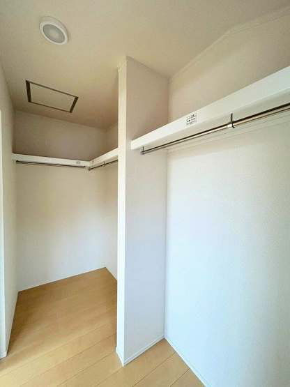 【収納】 | アトムセレクト船橋市咲が丘４丁目中古戸建て | 2階東側洋室 ウォークインクローゼット
