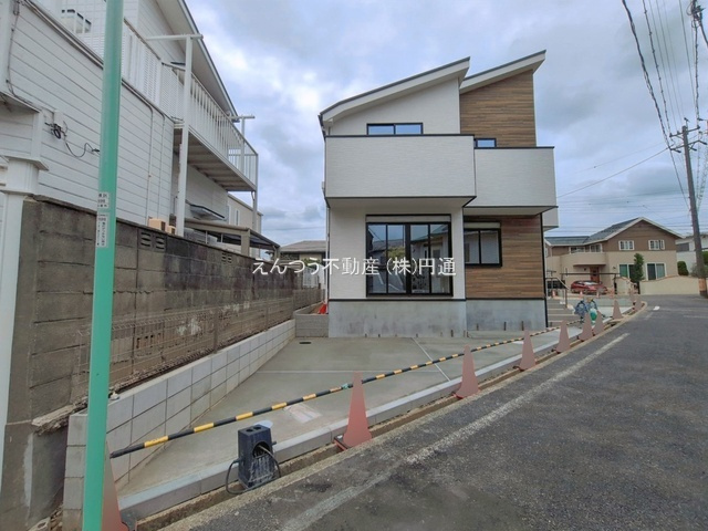 ケイアイグレイス希望ケ丘1期の前面道路含む現地写真