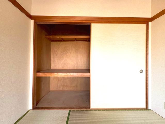 旭ビルディングの収納
