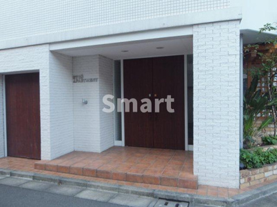 【エントランス】 | リュウズアパートメント