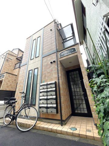 アーバンプレイス雑司ヶ谷Bのエントランス