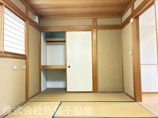 『鴻巣駅』東口10分。アトリエのある中古戸建の和室|2026年6月26日 15時ごろ撮影。２階和室です。