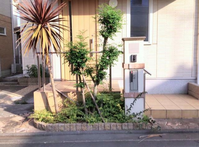 川辺堀之内H貸家のエントランス