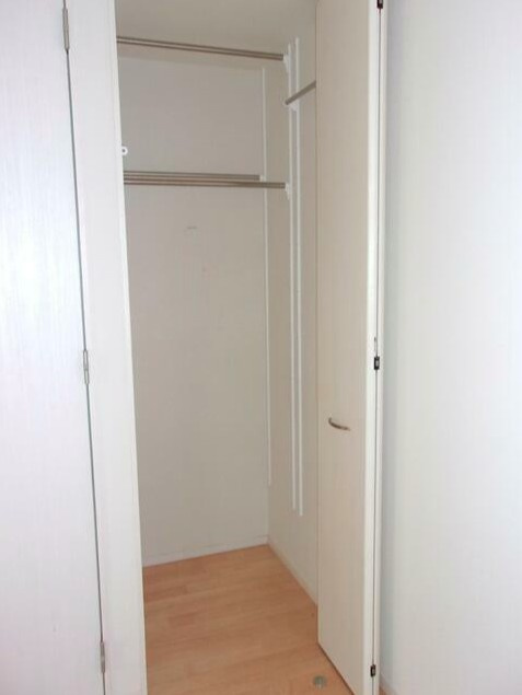 川辺堀之内H貸家の収納