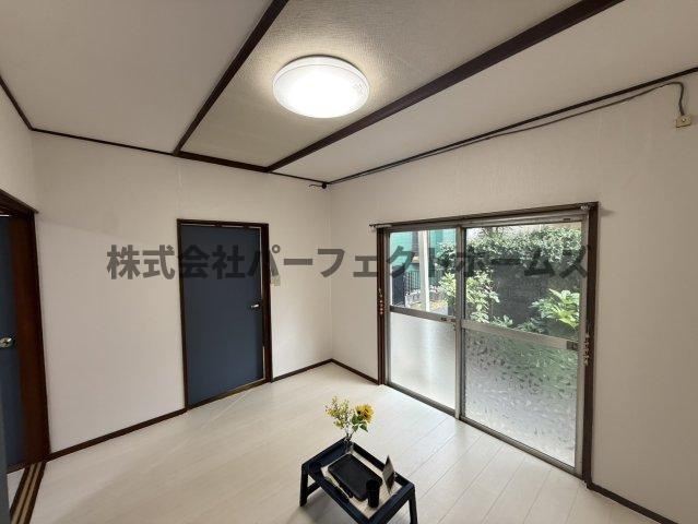 星丘3丁目戸建　賃貸の洋室|コンパクトで使いやすい洋室です
