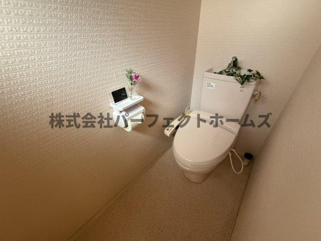 星丘3丁目戸建　賃貸のトイレ|コンパクトで使いやすいトイレです