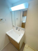 【独立洗面台】 |  ホワイトタウン　Ａ | ※同タイプのお写真です