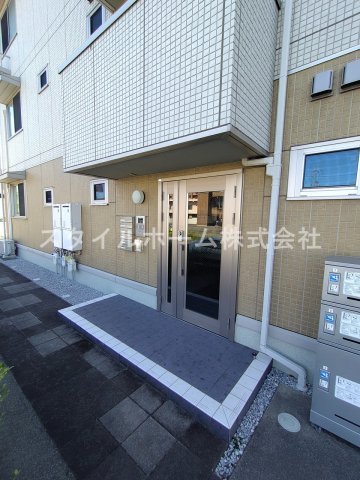 セジュールオオバのエントランス