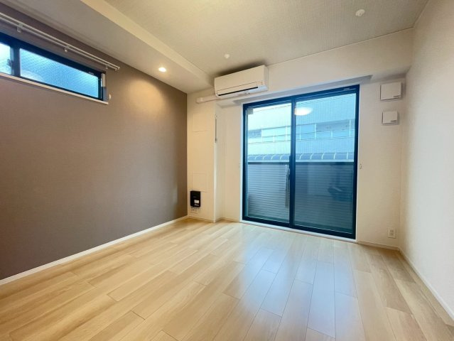 【居間・リビング】 |  ホワイトタウン　Ａ | ※同タイプのお写真です