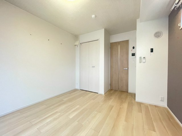 【寝室】 |  ホワイトタウン　Ａ | ※同タイプのお写真です