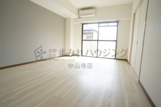 デイグランシエルの居間・リビング|参考、同建物・同間取りの号室