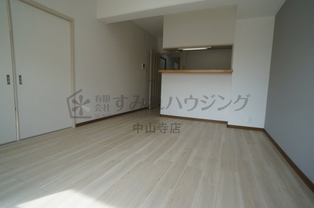 デイグランシエルの居間・リビング|参考、同建物・同間取りの号室