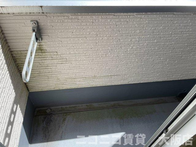 豊中市箕輪２丁目のアパートのバルコニー
