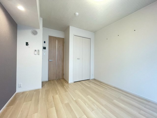 【寝室】 |  ホワイトタウン　Ａ | ※同タイプのお写真です