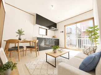 【キッチン】 | 江戸川区南小岩２丁目 売戸建 | ※CG加工により家具を配置したイメージ画像です。実際の室内状況とは異なります。