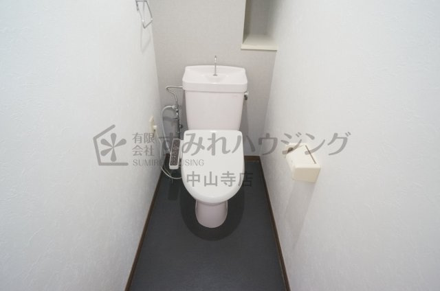 デイグランシエルのトイレ|参考、同建物・反転間取りの号室