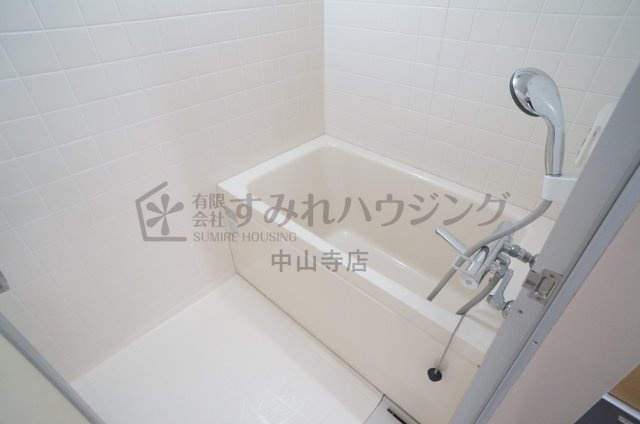 デイグランシエルの浴室|参考、同建物・反転間取りの号室