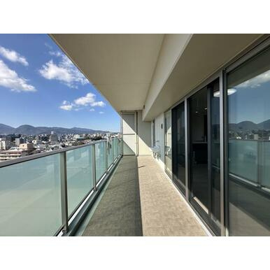 熊本市中央区大江３丁目の賃貸マンションのバルコニー