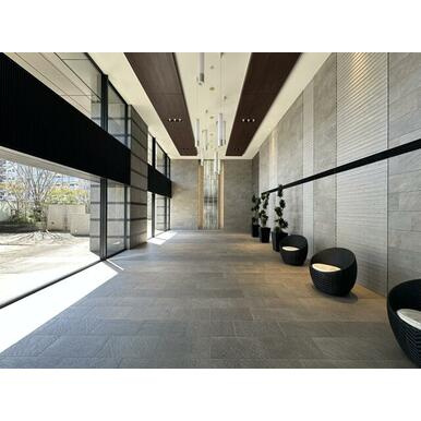 熊本市中央区大江３丁目の賃貸マンションのエントランス