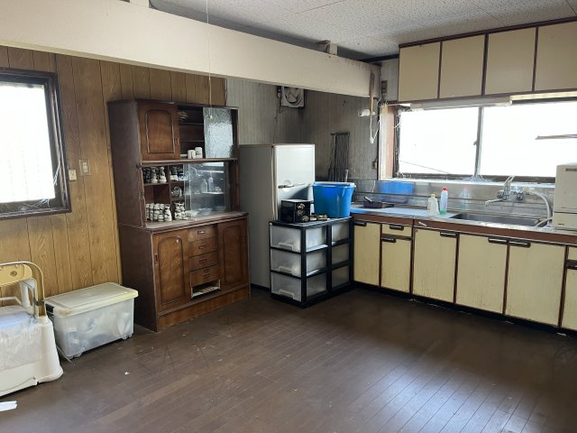 松阪市舞出町 中古戸建のキッチン