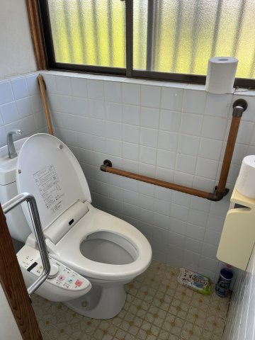 松阪市舞出町 中古戸建のトイレ