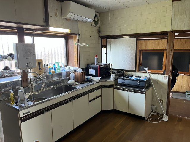 松阪市舞出町 中古戸建のキッチン