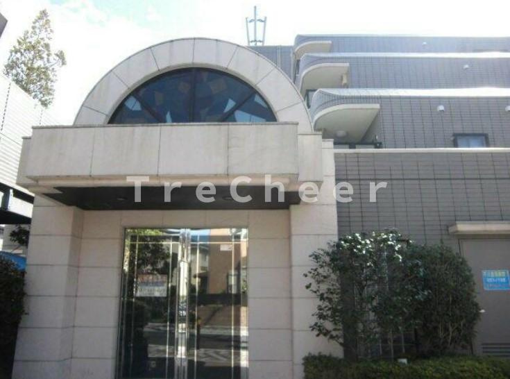 ヒルスプリングス大泉学園のエントランス