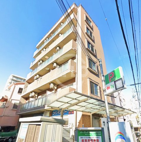 グリーンピアー京橋のエントランス