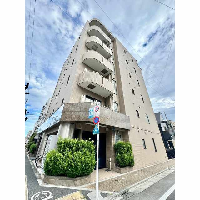 Ｔ’ｓ　ｇａｒｄｅｎ西台のエントランス