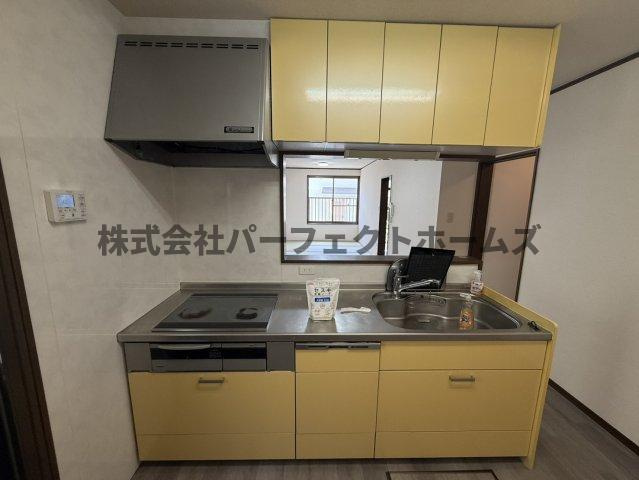 養父丘2丁目戸建　賃貸のキッチン|使いやすいキッチンです