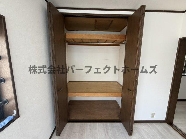 養父丘2丁目戸建　賃貸の収納|大きなスペースがあり、収納には困りません