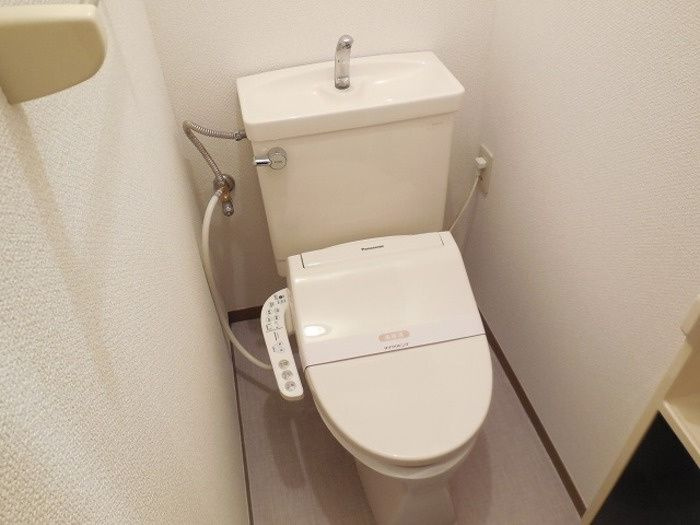 日の出第一秋新ハイツのトイレ