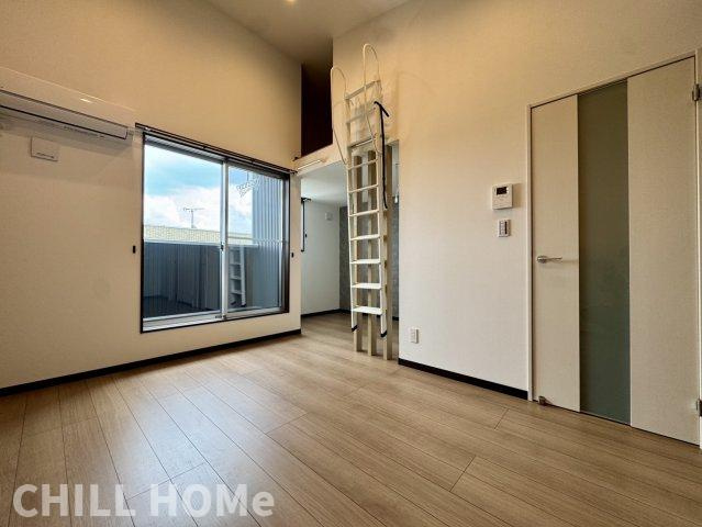 SOUTH-GARAGEの洋室|他社様掲載物件もまとめてご紹介、ご案内可能です(^^)/