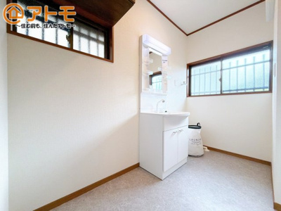 【独立洗面台】 | 富士市今泉４丁目　中古戸建て　全1棟