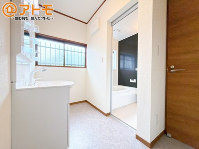 【独立洗面台】 | 富士市今泉４丁目　中古戸建て　全1棟