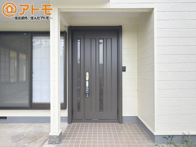 【玄関】 | 富士宮市羽鮒　中古戸建て　全1棟