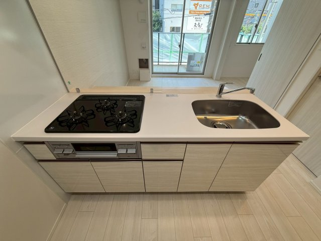 【キッチン】 | スプランディッド新大阪VIII