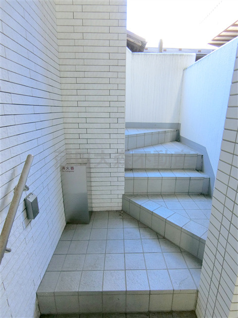 Court Stationのその他共用部分|共用階段