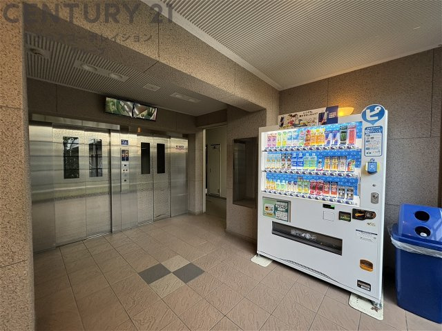 エレベーター2基ございます♪