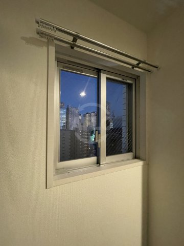 CITY　LUX　NAMBAの内装|CITY　LUX　NAMBA　採光窓