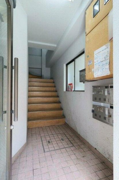 【エントランス】