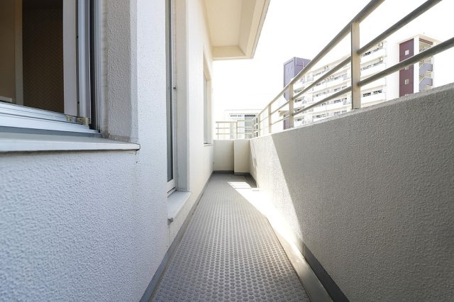 野中北パーク・マンションのバルコニー|バルコニー付きです