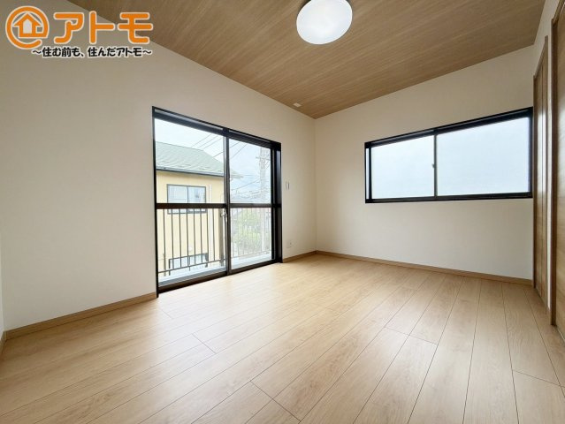 【寝室】 | 富士宮市羽鮒　中古戸建て　全1棟