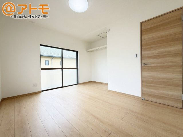【寝室】 | 富士宮市羽鮒　中古戸建て　全1棟