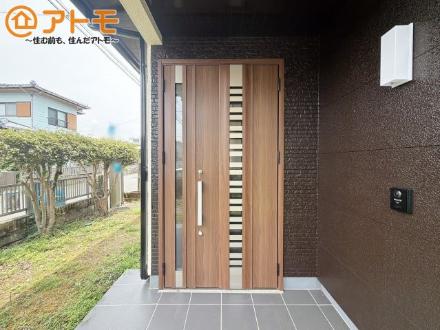 【玄関】 | 富士宮市羽鮒　中古戸建て　全1棟