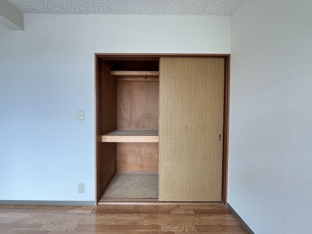 タウンハタガサキＡ棟の収納