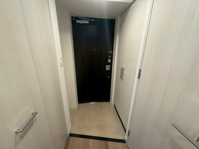 ディームス江坂の玄関