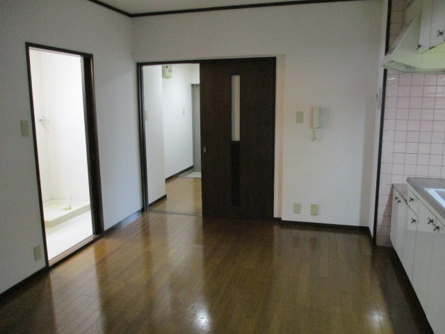 大阪市東淀川区上新庄２丁目のマンション